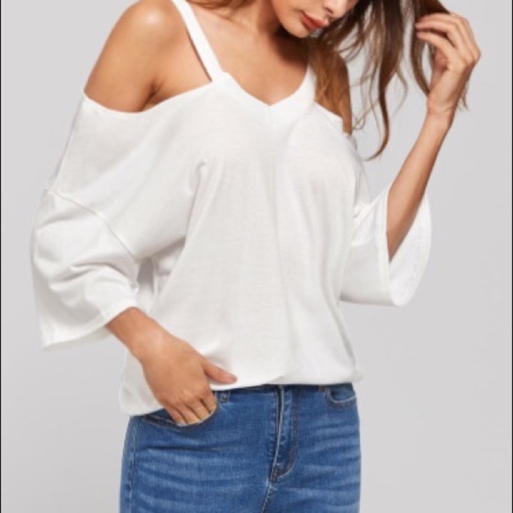 SALE! Cold Shoulder Batwing 3/4 Sleeve Tee